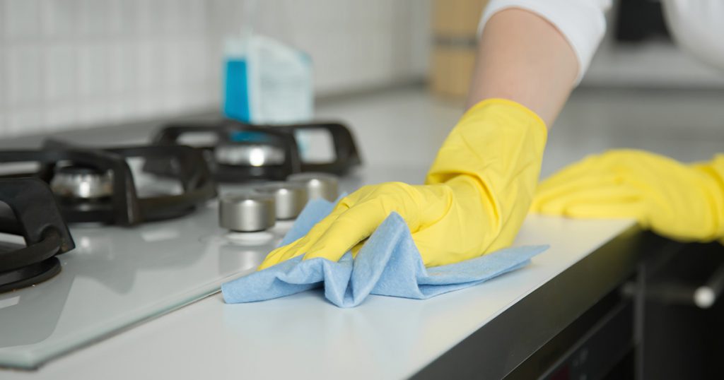 how to clean a kitchen fast